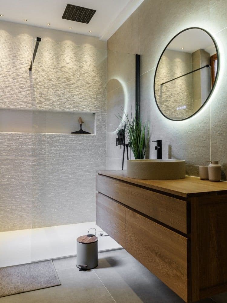 Shower room with illuminated mirror and stone basin, 2-bedroom apartment in the Old Town, Nice