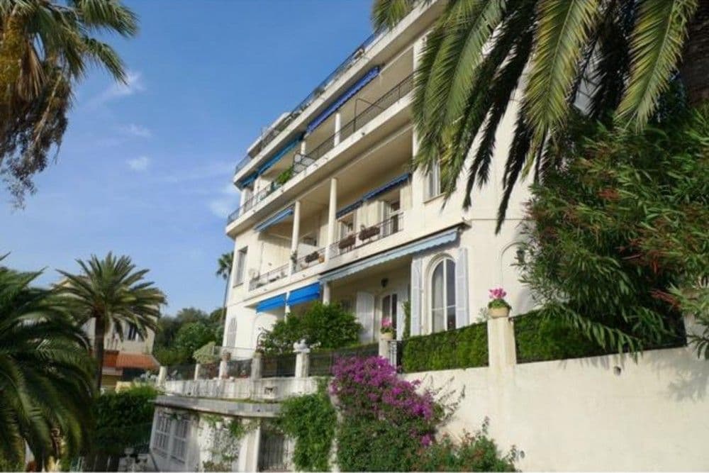 Residence among palm trees and bougainvillea, 1-bedroom apartment in Mont Boron, Nice