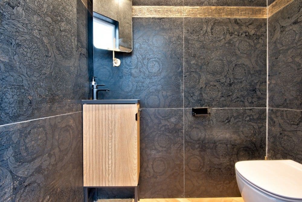 Cloakroom with dark patterned tiles, 4-bedroom villa in Mont Boron, Nice