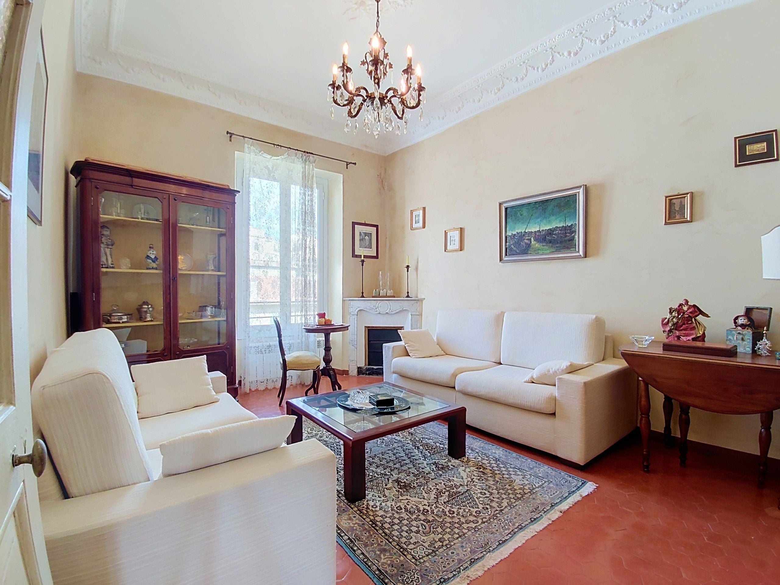 Living room 2