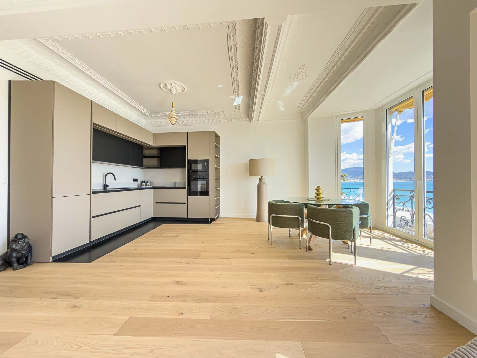 Living room 2