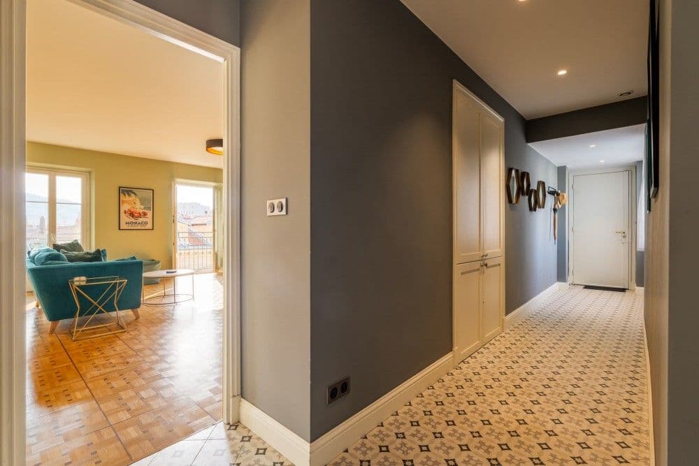 Hallway with patterned cement tiles, 2-bedroom apartment in central Nice