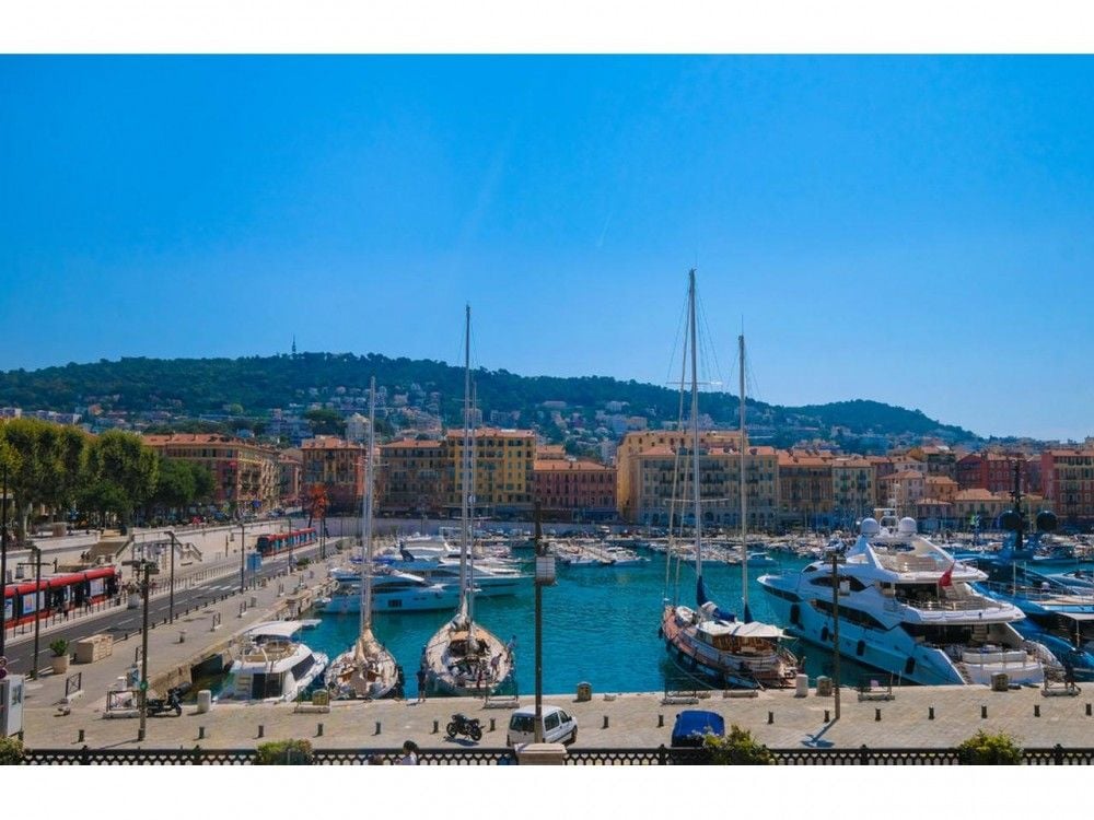 View over the yachts in the Port of Nice towards Mont Boron, 3-bedroom apartment in the Port, Nice