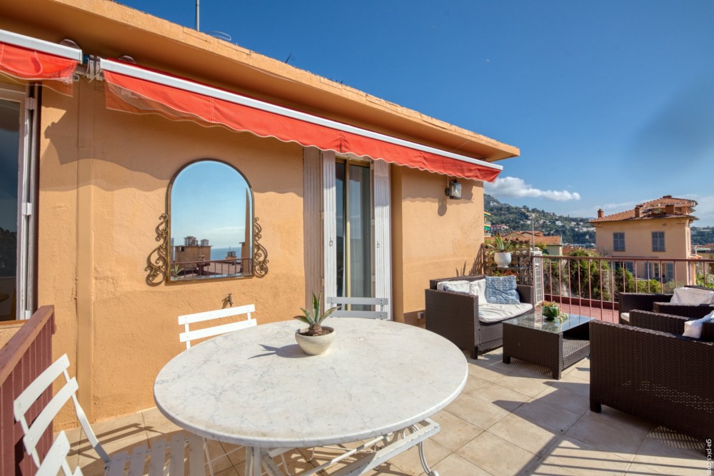 3 bed Property For Sale in Outside Nice,  - 3
