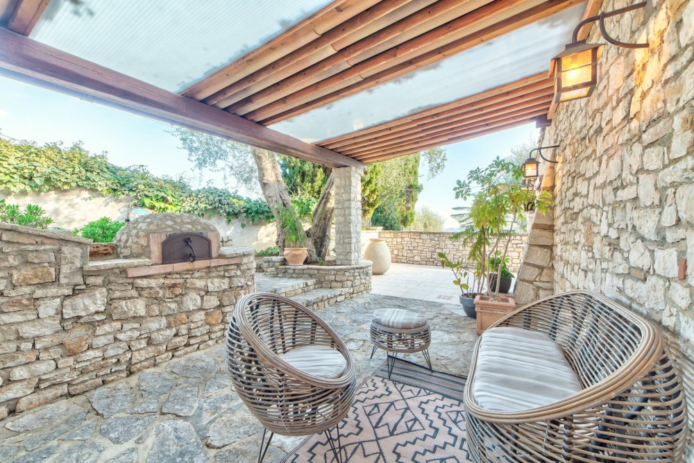 4 bed Property For Sale in Outside Nice,  - thumb 18