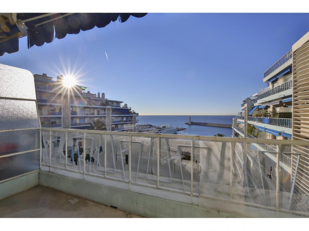 2 bed Property For Sale in Nice,  - 2