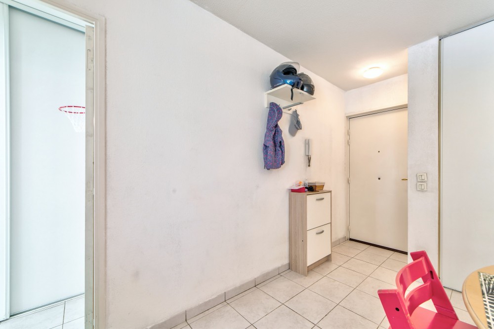 1 bed Property For Sale in Nice,  - thumb 10