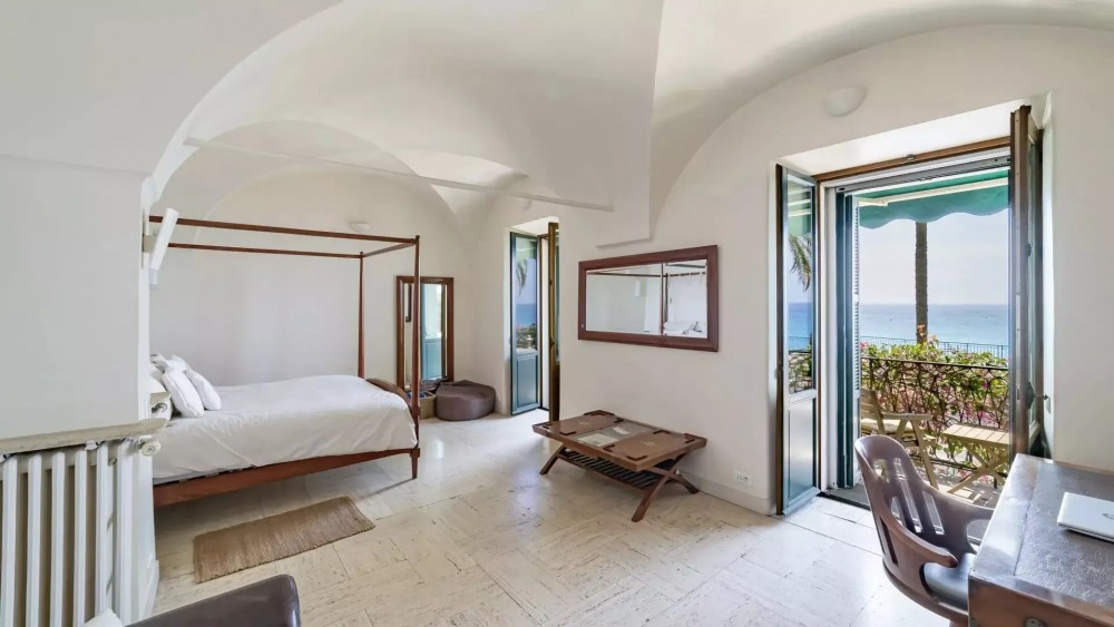 3 bed Property For Sale in Nice,  - 5