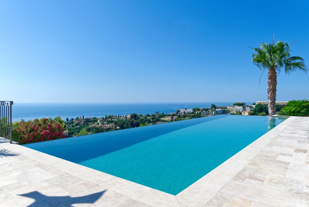 3 bed Property For Sale in Nice,  - 1