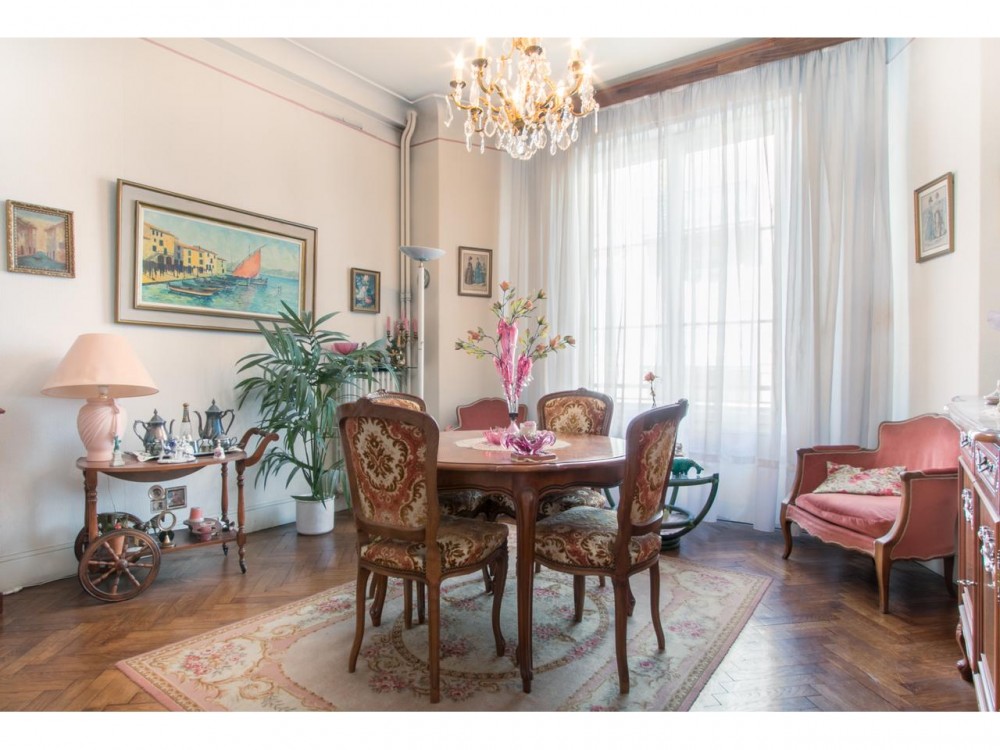 3 bed Property For Sale in Nice,  - 4