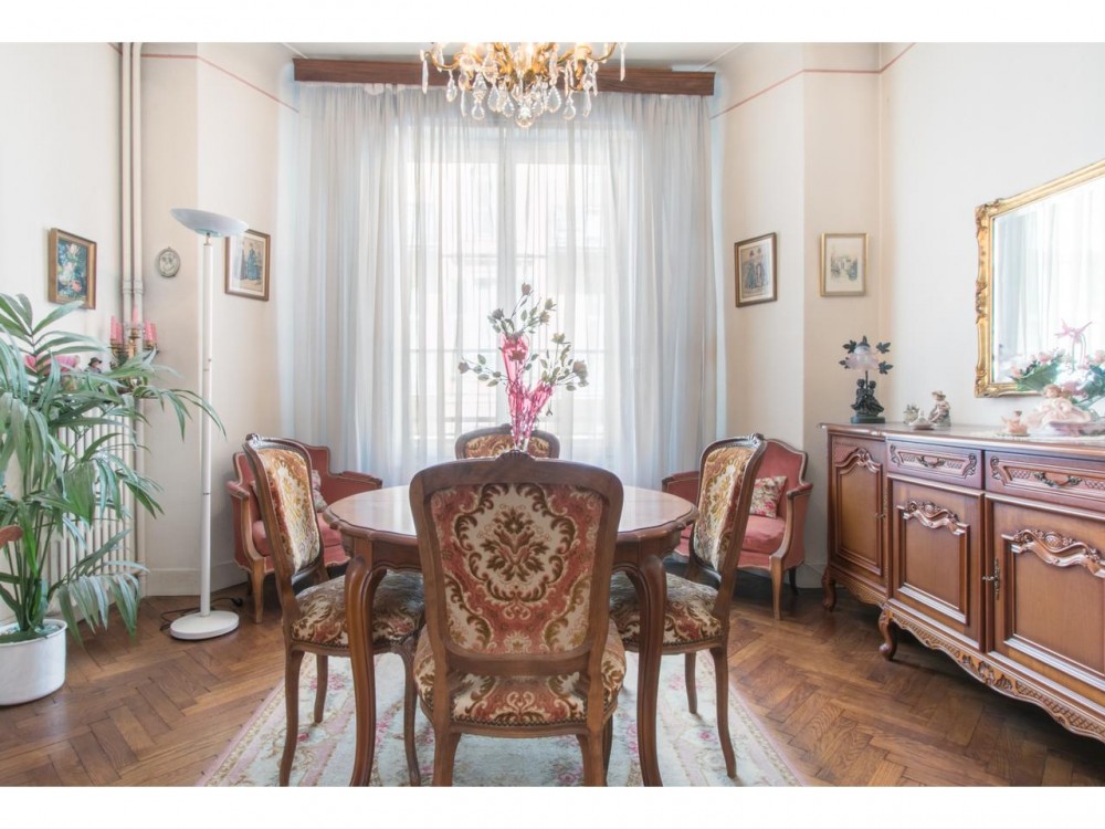 3 bed Property For Sale in Nice,  - 2