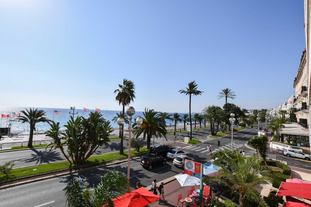 3 bed Property For Sale in Nice,  - 12