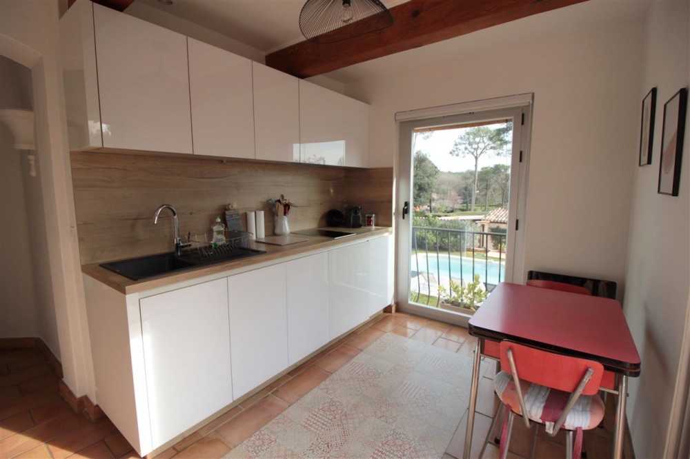 1 bed Property For Sale in Outside Nice,  - 8