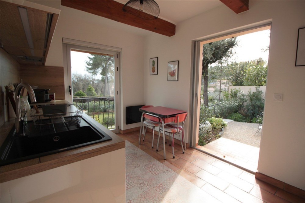 1 bed Property For Sale in Outside Nice,  - 10