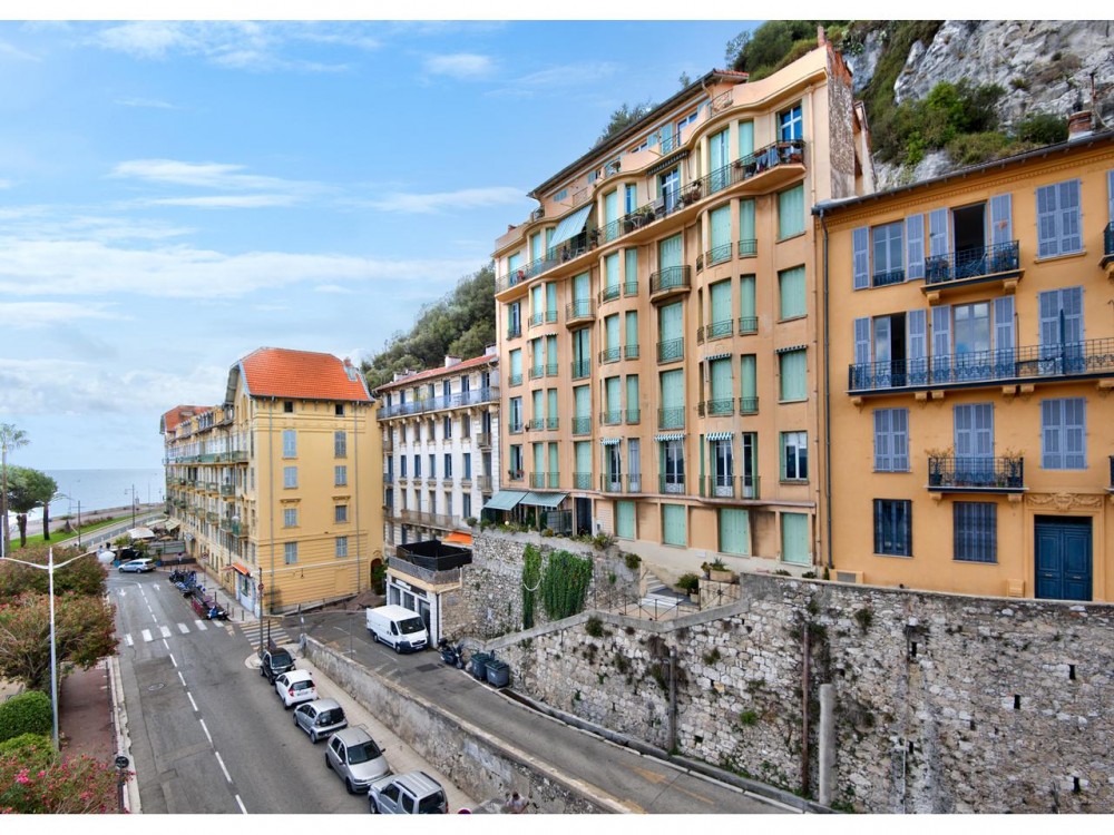 1 bed Property For Sale in Nice,  - thumb 6